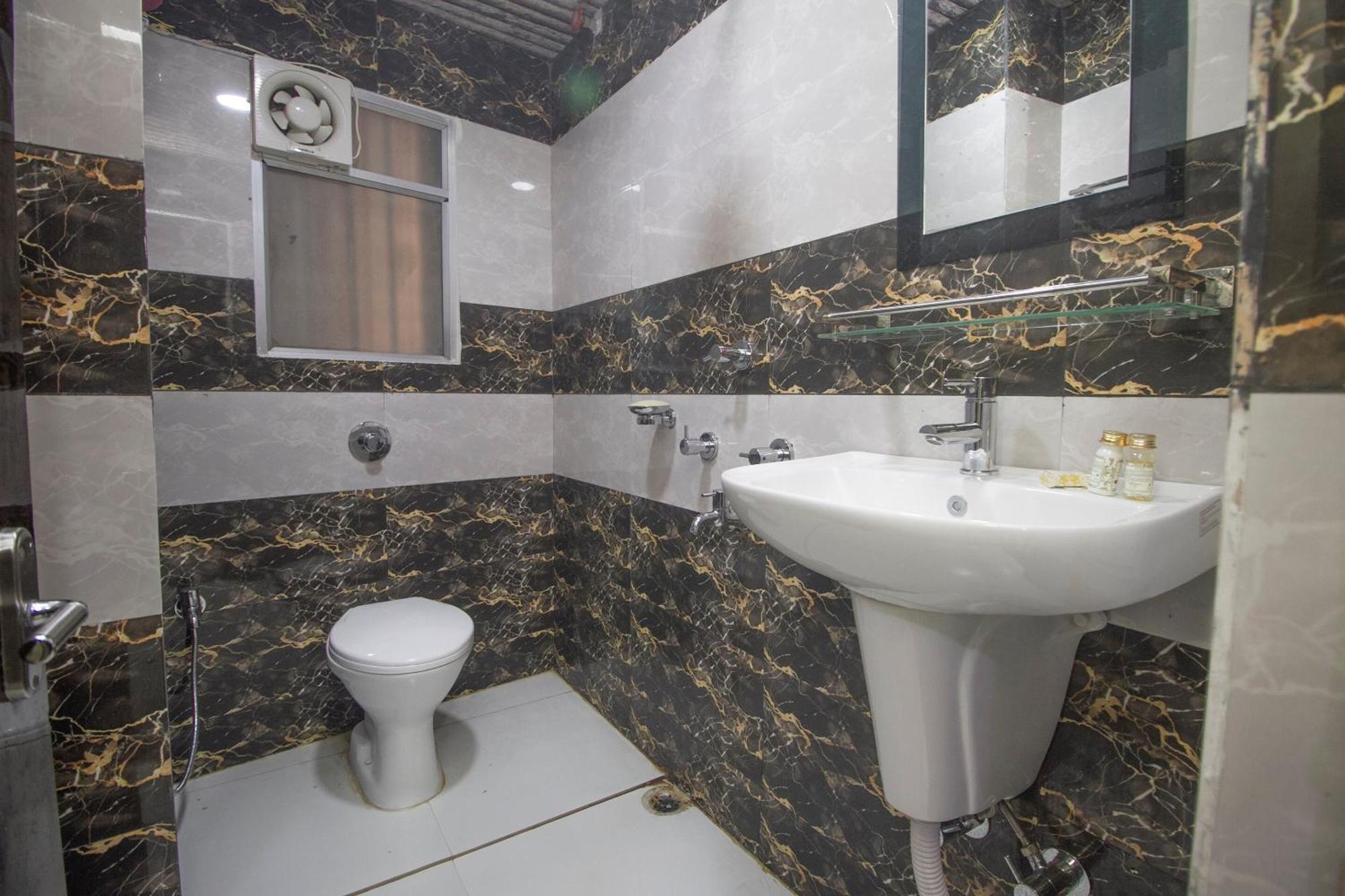Capital O Stay In Koch Bihar Экстерьер фото