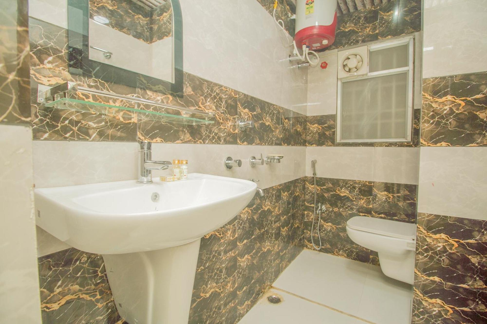 Capital O Stay In Koch Bihar Экстерьер фото